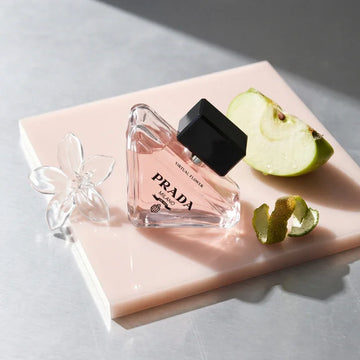 Prada Paradoxe Virtual Flower