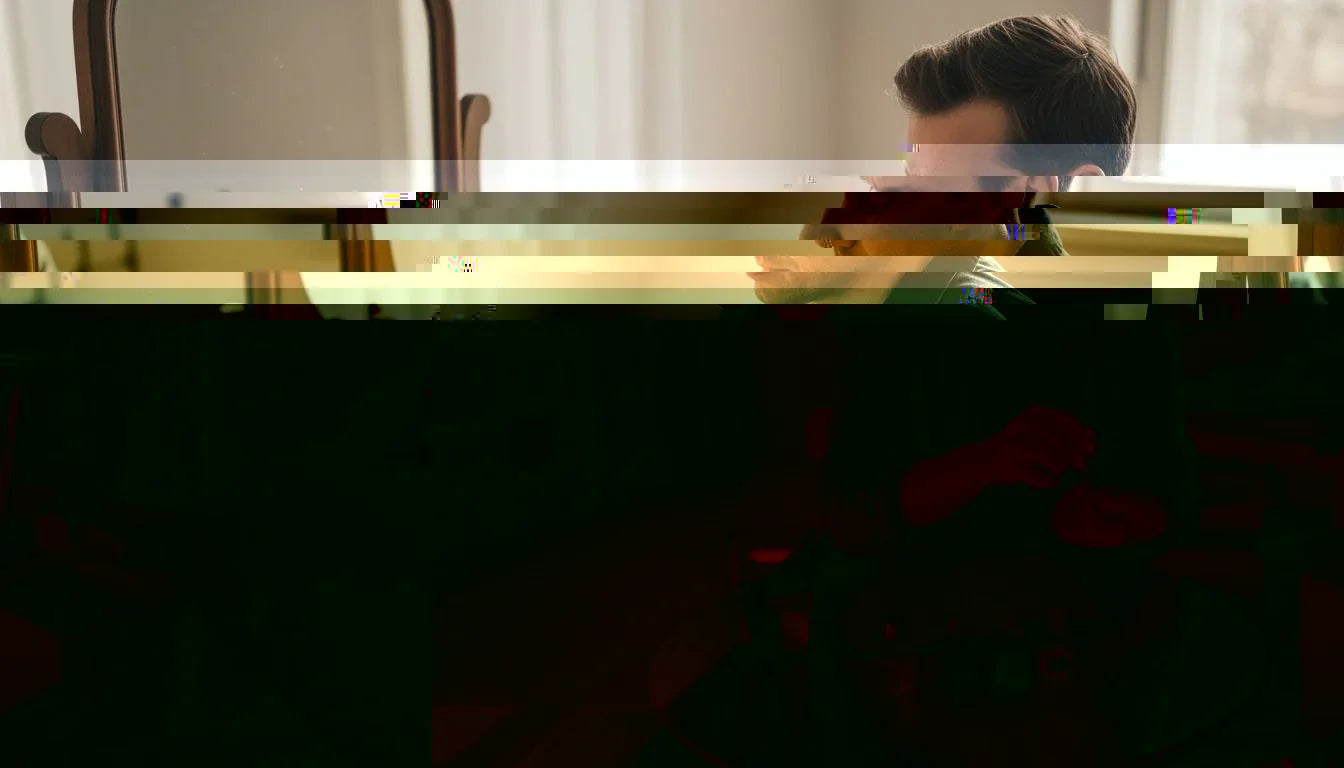 Nainen testailee uutta hajuvettä viihtyisän kotinsa rauhassa.